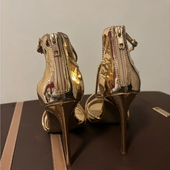 Zigi Soho “Blaker” Strappy Rose Gold Heels - Picture 5 of 7